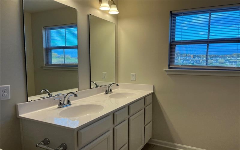 3004 KAPALUA LANE, Jeannette, 15644, 3 Bedrooms Bedrooms, ,2.1 BathroomsBathrooms,Lease,For Rent,KAPALUA LANE,1751603