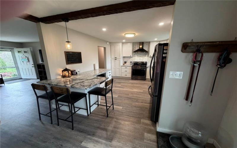 107 Hillcrest Rd, Eighty Four, 15330, 4 Bedrooms Bedrooms, 10 Rooms Rooms,2 BathroomsBathrooms,Residential,For Sale,Hillcrest Rd,1751604