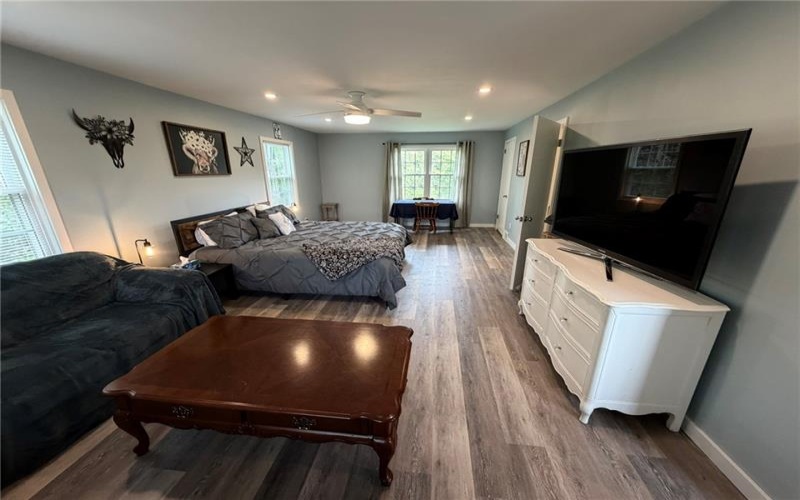 107 Hillcrest Rd, Eighty Four, 15330, 4 Bedrooms Bedrooms, 10 Rooms Rooms,2 BathroomsBathrooms,Residential,For Sale,Hillcrest Rd,1751604