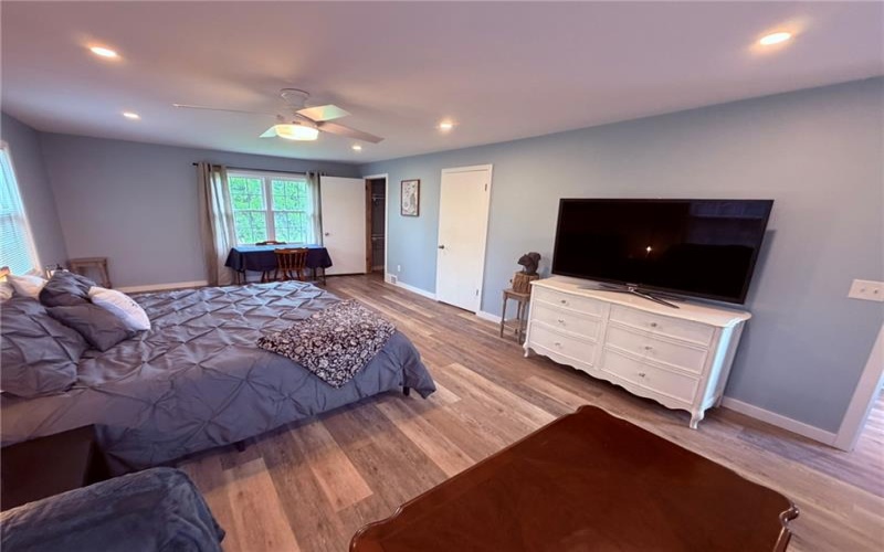 107 Hillcrest Rd, Eighty Four, 15330, 4 Bedrooms Bedrooms, 10 Rooms Rooms,2 BathroomsBathrooms,Residential,For Sale,Hillcrest Rd,1751604