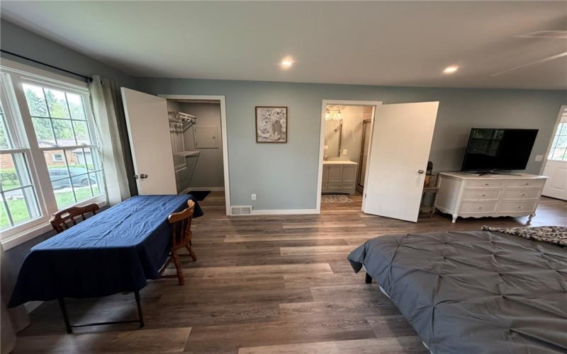 107 Hillcrest Rd, Eighty Four, 15330, 4 Bedrooms Bedrooms, 10 Rooms Rooms,2 BathroomsBathrooms,Residential,For Sale,Hillcrest Rd,1751604