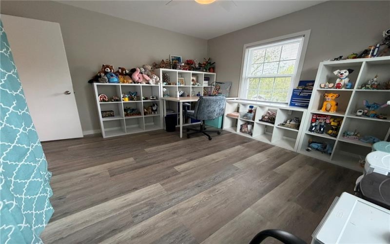 107 Hillcrest Rd, Eighty Four, 15330, 4 Bedrooms Bedrooms, 10 Rooms Rooms,2 BathroomsBathrooms,Residential,For Sale,Hillcrest Rd,1751604