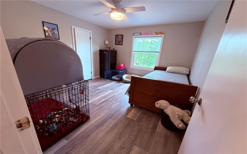 107 Hillcrest Rd, Eighty Four, 15330, 4 Bedrooms Bedrooms, 10 Rooms Rooms,2 BathroomsBathrooms,Residential,For Sale,Hillcrest Rd,1751604