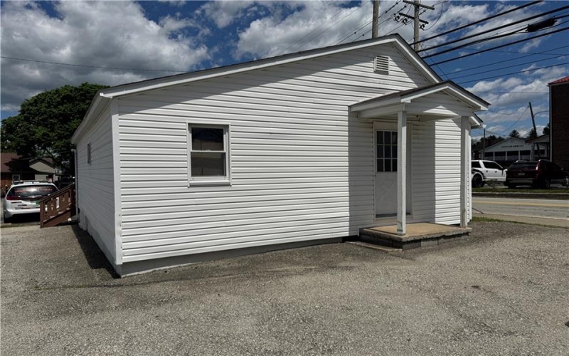 129 256 Main Street, Youngstown, 15696, ,Commercial-industrial-business,For Sale,256 Main Street,1750761