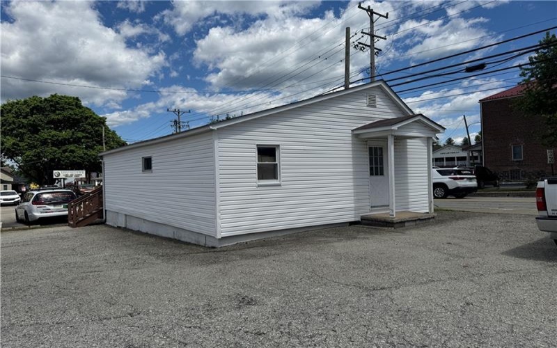 129 256 Main Street, Youngstown, 15696, ,Commercial-industrial-business,For Sale,256 Main Street,1750761
