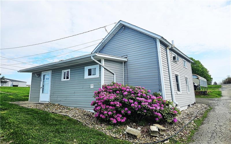 10 Eggers Ave, Belle Vernon, 15012, 2 Bedrooms Bedrooms, 5 Rooms Rooms,1 BathroomBathrooms,Residential,For Sale,Eggers Ave,1751680