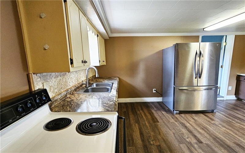 10 Eggers Ave, Belle Vernon, 15012, 2 Bedrooms Bedrooms, 5 Rooms Rooms,1 BathroomBathrooms,Residential,For Sale,Eggers Ave,1751680