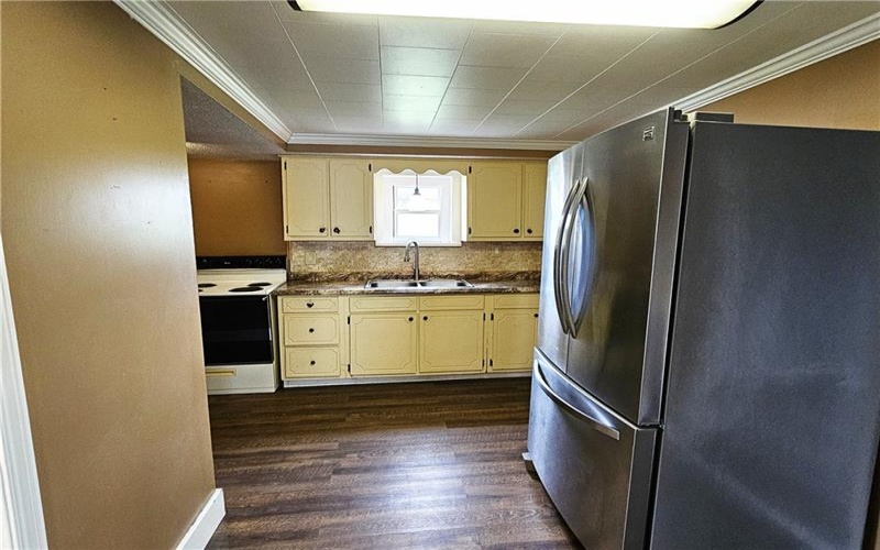 10 Eggers Ave, Belle Vernon, 15012, 2 Bedrooms Bedrooms, 5 Rooms Rooms,1 BathroomBathrooms,Residential,For Sale,Eggers Ave,1751680