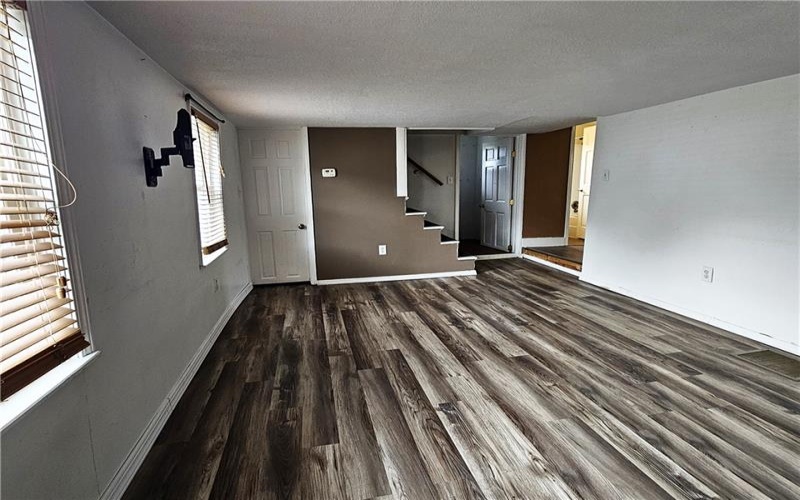 10 Eggers Ave, Belle Vernon, 15012, 2 Bedrooms Bedrooms, 5 Rooms Rooms,1 BathroomBathrooms,Residential,For Sale,Eggers Ave,1751680