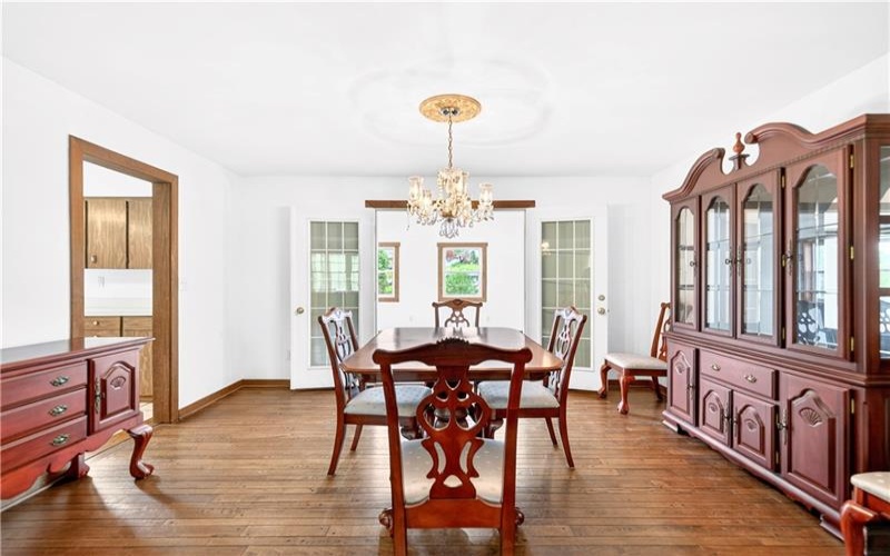 709 Vernon Dr, Rostraver Township, 15012, 4 Bedrooms Bedrooms, 10 Rooms Rooms,2.1 BathroomsBathrooms,Residential,For Sale,Vernon Dr,1751497