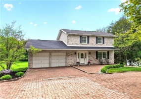 709 Vernon Dr, Rostraver Township, 15012, 4 Bedrooms Bedrooms, 10 Rooms Rooms,2.1 BathroomsBathrooms,Residential,For Sale,Vernon Dr,1751497