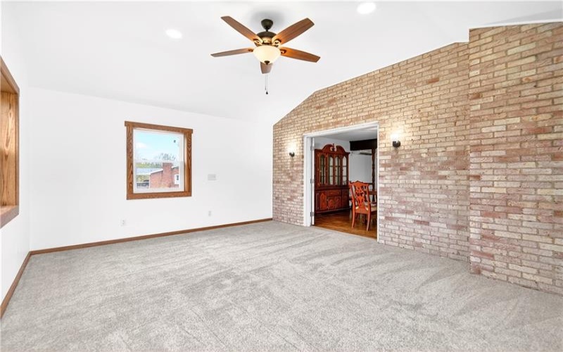 709 Vernon Dr, Rostraver Township, 15012, 4 Bedrooms Bedrooms, 10 Rooms Rooms,2.1 BathroomsBathrooms,Residential,For Sale,Vernon Dr,1751497