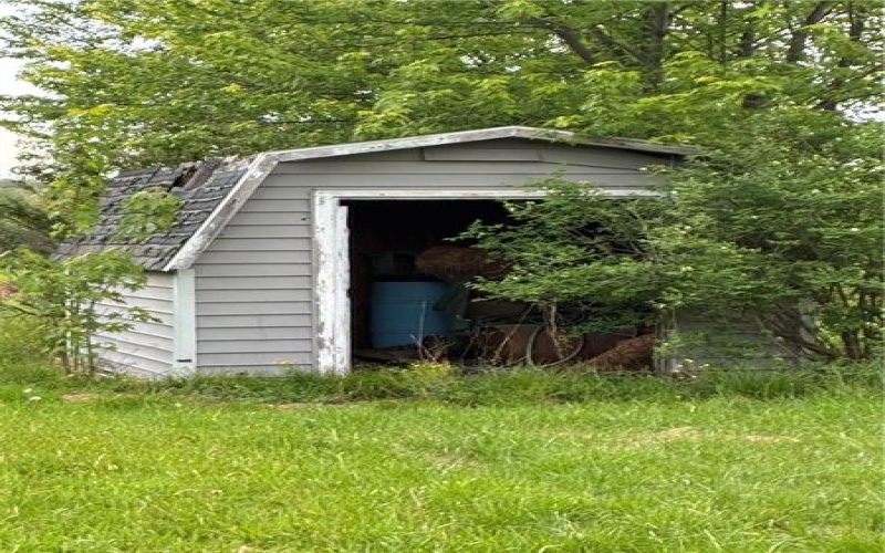 105 Lentz Rd, Latrobe, 15650, 3 Bedrooms Bedrooms, ,Farm-acreage-lot,For Sale,Lentz Rd,1751695