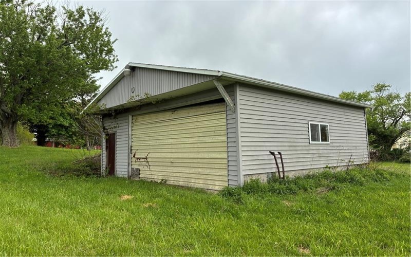 105 Lentz Rd, Latrobe, 15650, 3 Bedrooms Bedrooms, ,Residential,For Sale,Lentz Rd,1751699