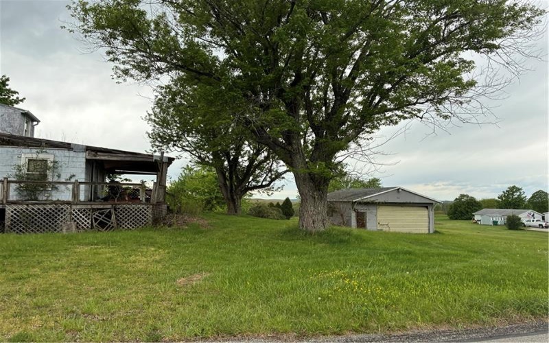 105 Lentz Rd, Latrobe, 15650, 3 Bedrooms Bedrooms, ,Residential,For Sale,Lentz Rd,1751699