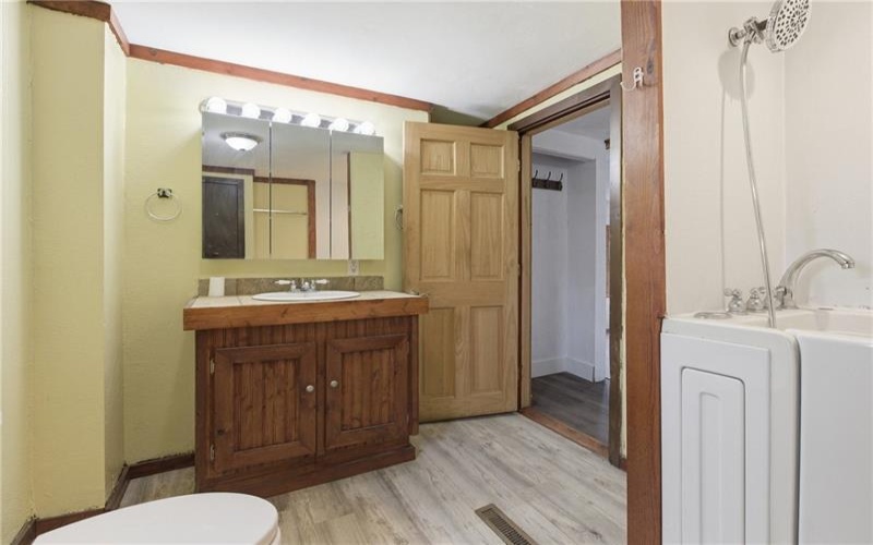 95 Main St, West Middletown, 15379, 3 Bedrooms Bedrooms, 9 Rooms Rooms,1.1 BathroomsBathrooms,Residential,For Sale,Main St,1745986