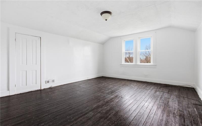 95 Main St, West Middletown, 15379, 3 Bedrooms Bedrooms, 9 Rooms Rooms,1.1 BathroomsBathrooms,Residential,For Sale,Main St,1745986