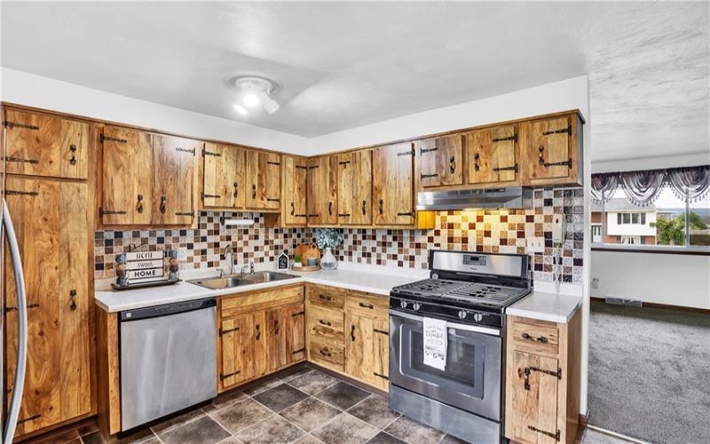 217 Eleanor Drive, Latrobe, 15650, 3 Bedrooms Bedrooms, 8 Rooms Rooms,2 BathroomsBathrooms,Residential,For Sale,Eleanor Drive,1751722