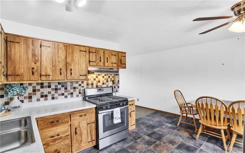 217 Eleanor Drive, Latrobe, 15650, 3 Bedrooms Bedrooms, 8 Rooms Rooms,2 BathroomsBathrooms,Residential,For Sale,Eleanor Drive,1751722