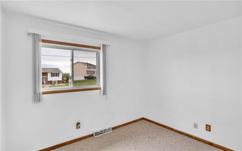 217 Eleanor Drive, Latrobe, 15650, 3 Bedrooms Bedrooms, 8 Rooms Rooms,2 BathroomsBathrooms,Residential,For Sale,Eleanor Drive,1751722