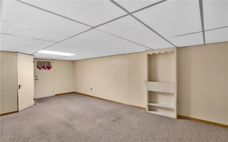 217 Eleanor Drive, Latrobe, 15650, 3 Bedrooms Bedrooms, 8 Rooms Rooms,2 BathroomsBathrooms,Residential,For Sale,Eleanor Drive,1751722