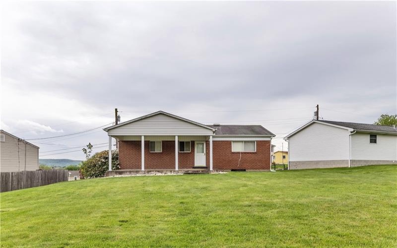 217 Eleanor Drive, Latrobe, 15650, 3 Bedrooms Bedrooms, 8 Rooms Rooms,2 BathroomsBathrooms,Residential,For Sale,Eleanor Drive,1751722