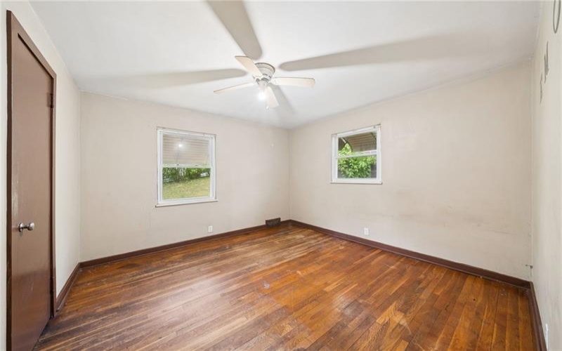 577 ISABELLA, CHARLEROI, 15022, 2 Bedrooms Bedrooms, 4 Rooms Rooms,1 BathroomBathrooms,Residential,For Sale,ISABELLA,1751756