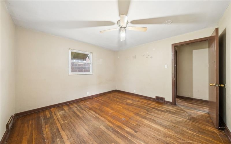 577 ISABELLA, CHARLEROI, 15022, 2 Bedrooms Bedrooms, 4 Rooms Rooms,1 BathroomBathrooms,Residential,For Sale,ISABELLA,1751756