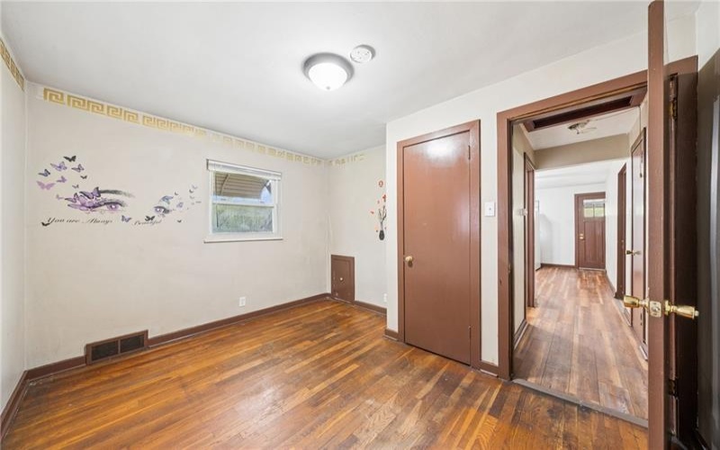 577 ISABELLA, CHARLEROI, 15022, 2 Bedrooms Bedrooms, 4 Rooms Rooms,1 BathroomBathrooms,Residential,For Sale,ISABELLA,1751756
