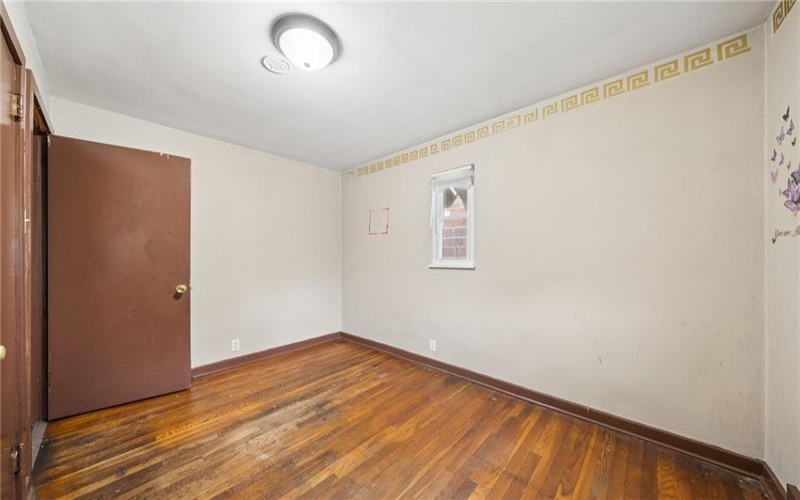 577 ISABELLA, CHARLEROI, 15022, 2 Bedrooms Bedrooms, 4 Rooms Rooms,1 BathroomBathrooms,Residential,For Sale,ISABELLA,1751756