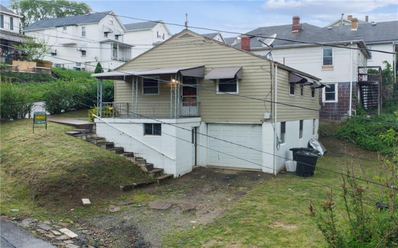 577 ISABELLA, CHARLEROI, 15022, 2 Bedrooms Bedrooms, 4 Rooms Rooms,1 BathroomBathrooms,Residential,For Sale,ISABELLA,1751756