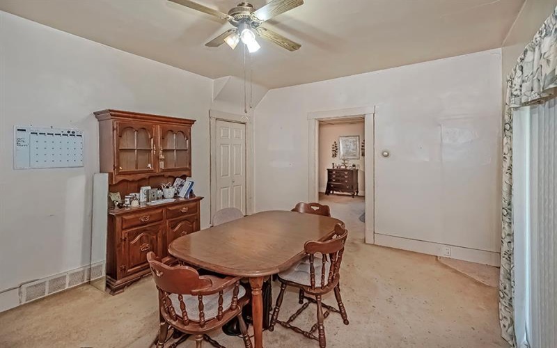 1117 Ross AVENUE, New Kensington, 15068, 3 Bedrooms Bedrooms, 6 Rooms Rooms,2.1 BathroomsBathrooms,Residential,For Sale,Ross,1751764