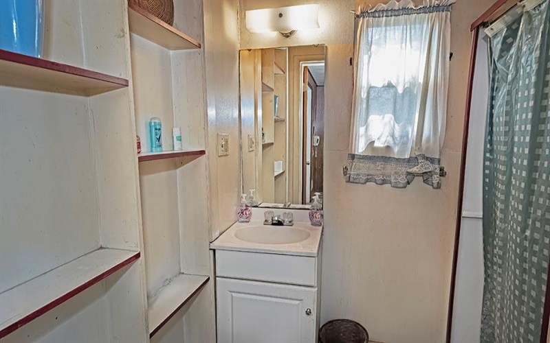 1117 Ross AVENUE, New Kensington, 15068, 3 Bedrooms Bedrooms, 6 Rooms Rooms,2.1 BathroomsBathrooms,Residential,For Sale,Ross,1751764