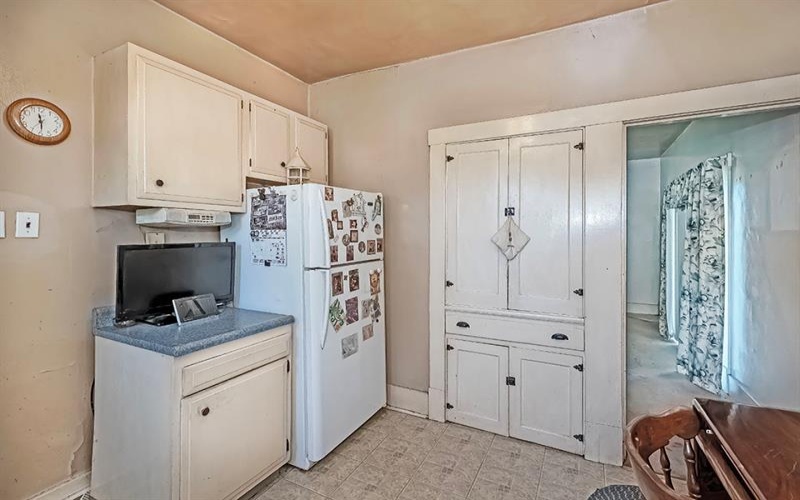 1117 Ross AVENUE, New Kensington, 15068, 3 Bedrooms Bedrooms, 6 Rooms Rooms,2.1 BathroomsBathrooms,Residential,For Sale,Ross,1751764