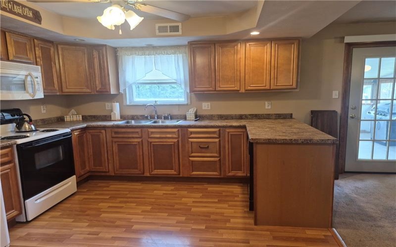 22 Glennis Dr, Greensburg, 15601, 3 Bedrooms Bedrooms, 7 Rooms Rooms,2 BathroomsBathrooms,Residential,For Sale,Glennis Dr,1751768