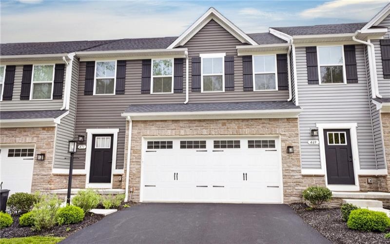 471 Dogwood Ln, Mc Donald, 15057, 3 Bedrooms Bedrooms, 8 Rooms Rooms,2.1 BathroomsBathrooms,Residential,For Sale,Dogwood Ln,1751769