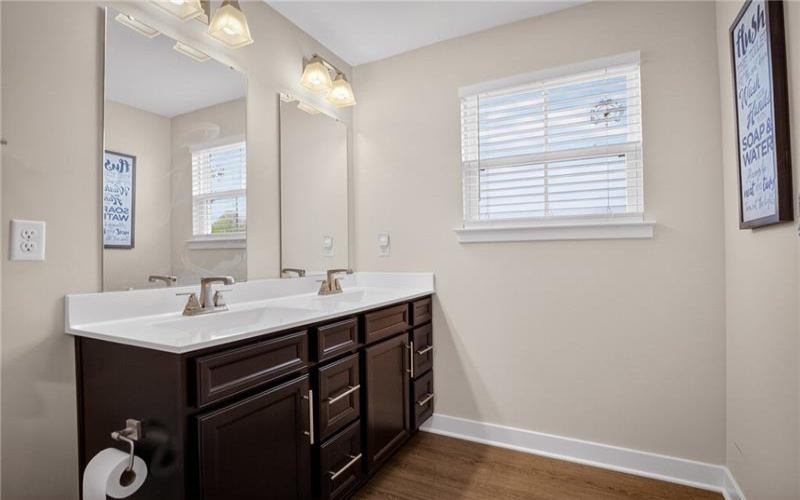 471 Dogwood Ln, Mc Donald, 15057, 3 Bedrooms Bedrooms, 8 Rooms Rooms,2.1 BathroomsBathrooms,Residential,For Sale,Dogwood Ln,1751769