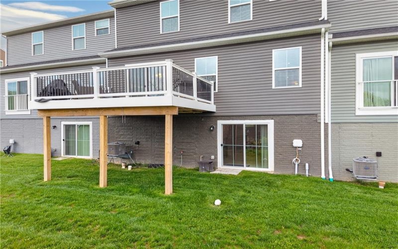 471 Dogwood Ln, Mc Donald, 15057, 3 Bedrooms Bedrooms, 8 Rooms Rooms,2.1 BathroomsBathrooms,Residential,For Sale,Dogwood Ln,1751769