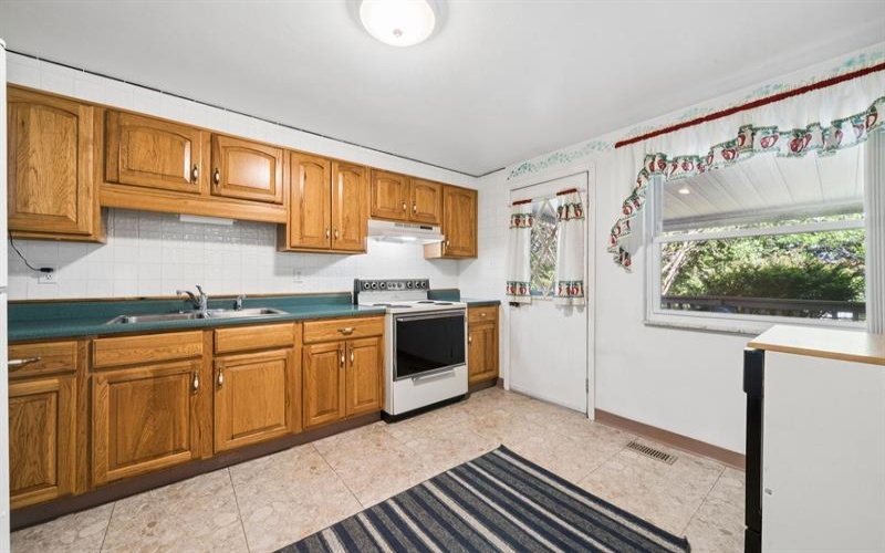 1361 Conway STREET, Greensburg, 15601, 4 Bedrooms Bedrooms, 8 Rooms Rooms,1.1 BathroomsBathrooms,Residential,For Sale,Conway,1751777