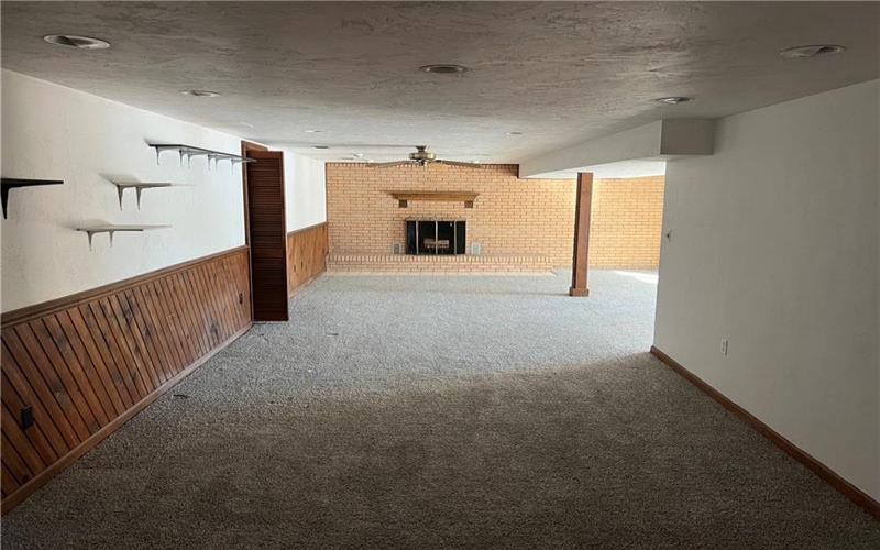 1014 Jefferson Ave, Jeannette, 15644, 3 Bedrooms Bedrooms, 10 Rooms Rooms,2.1 BathroomsBathrooms,Residential,For Sale,Jefferson Ave,1733730