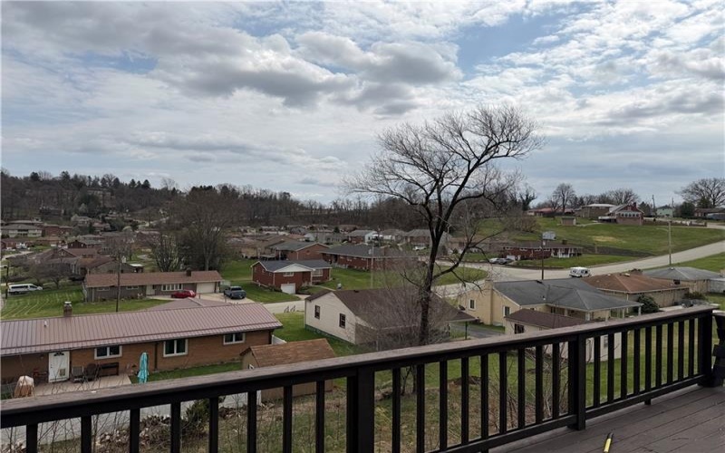 1014 Jefferson Ave, Jeannette, 15644, 3 Bedrooms Bedrooms, 10 Rooms Rooms,2.1 BathroomsBathrooms,Residential,For Sale,Jefferson Ave,1733730