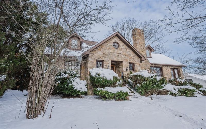 388 High St, Somerset, 15501, 3 Bedrooms Bedrooms, ,2 BathroomsBathrooms,Residential,For Sale,High St,1735232