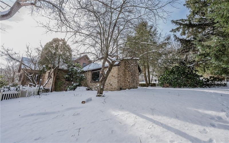 388 High St, Somerset, 15501, 3 Bedrooms Bedrooms, ,2 BathroomsBathrooms,Residential,For Sale,High St,1735232