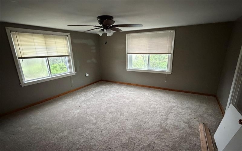 907 Woodlawn Ave, Brownsville, 15417, 2 Bedrooms Bedrooms, ,2 BathroomsBathrooms,Residential,For Sale,Woodlawn Ave,1751458