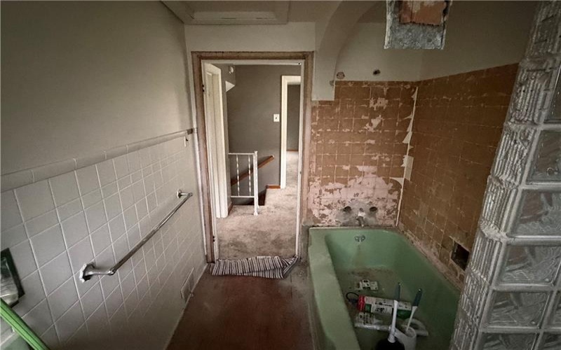 907 Woodlawn Ave, Brownsville, 15417, 2 Bedrooms Bedrooms, ,2 BathroomsBathrooms,Residential,For Sale,Woodlawn Ave,1751458