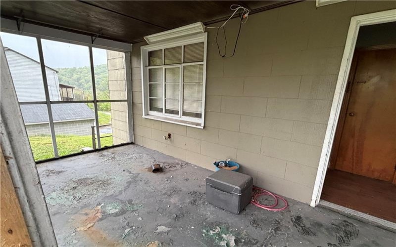 907 Woodlawn Ave, Brownsville, 15417, 2 Bedrooms Bedrooms, ,2 BathroomsBathrooms,Residential,For Sale,Woodlawn Ave,1751458