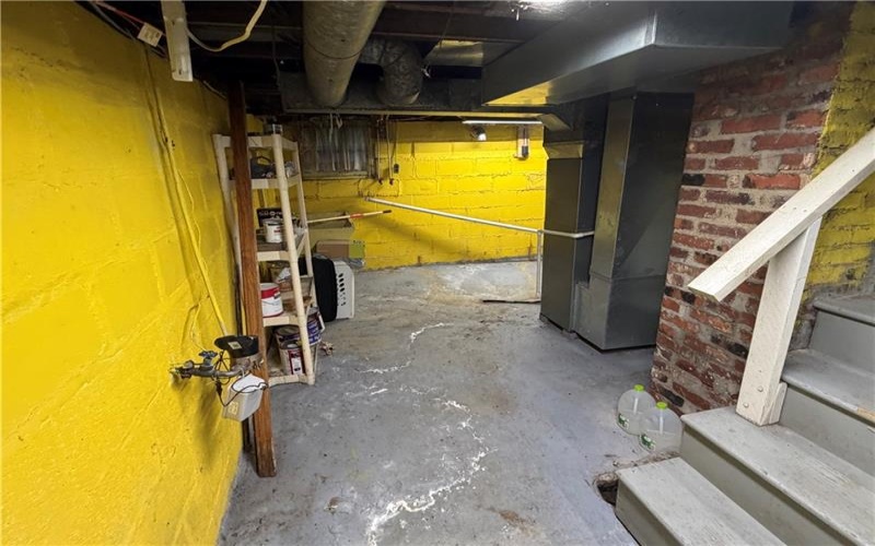 907 Woodlawn Ave, Brownsville, 15417, 2 Bedrooms Bedrooms, ,2 BathroomsBathrooms,Residential,For Sale,Woodlawn Ave,1751458