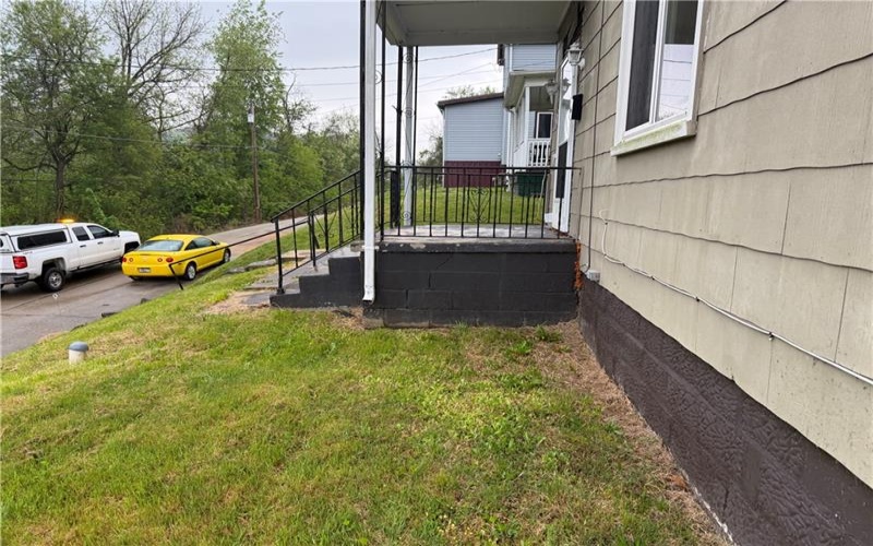 907 Woodlawn Ave, Brownsville, 15417, 2 Bedrooms Bedrooms, ,2 BathroomsBathrooms,Residential,For Sale,Woodlawn Ave,1751458
