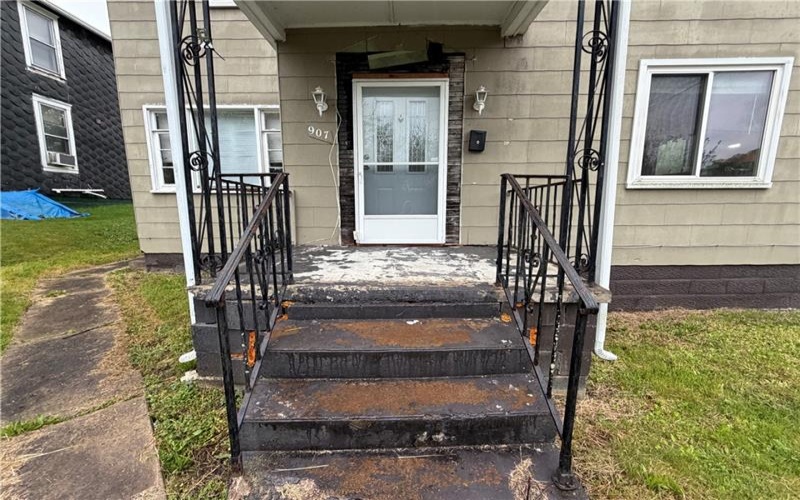 907 Woodlawn Ave, Brownsville, 15417, 2 Bedrooms Bedrooms, ,2 BathroomsBathrooms,Residential,For Sale,Woodlawn Ave,1751458