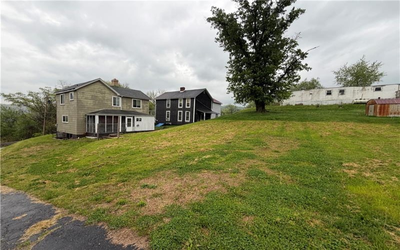 907 Woodlawn Ave, Brownsville, 15417, 2 Bedrooms Bedrooms, ,2 BathroomsBathrooms,Residential,For Sale,Woodlawn Ave,1751458